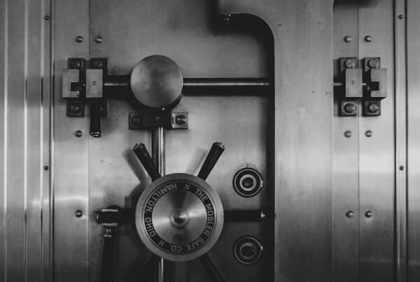 Cette étude de cas approfondie analyse comment une PME de sécurité privée en Côt - rondesmobiles, sécuritéconnectée, côted'iv